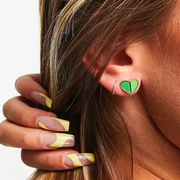 Kate Spade• Heritage Spade Small Heart Studs - Picture 2 of 4